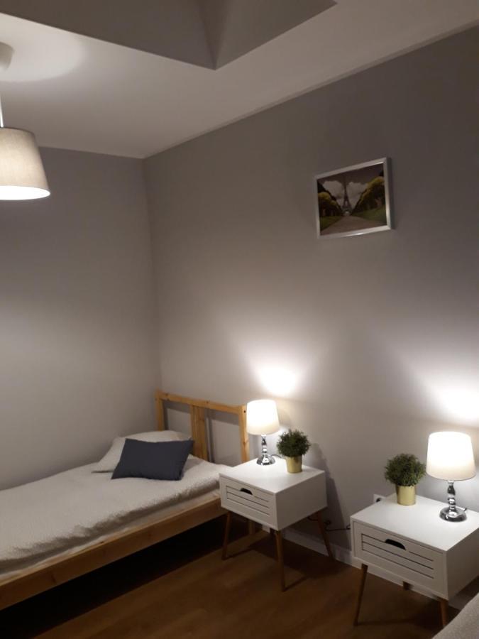 Arkadia Hostel 므와바 외부 사진