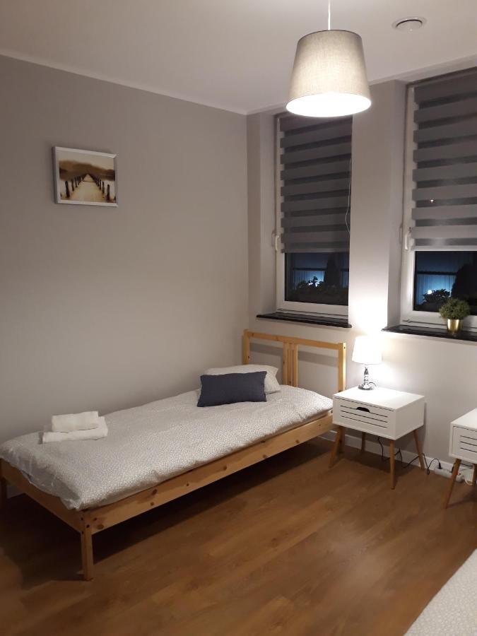 Arkadia Hostel 므와바 외부 사진
